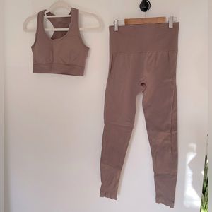 Women’s Pink Workout Set Size Medium